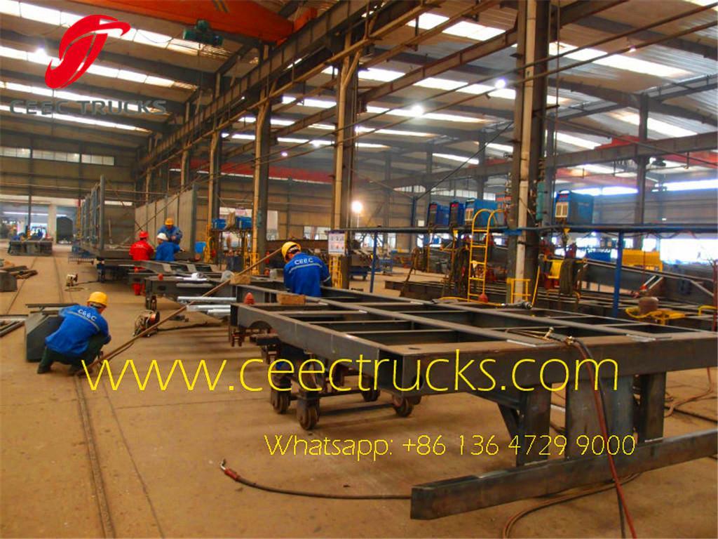 low bed semitrailer workshop