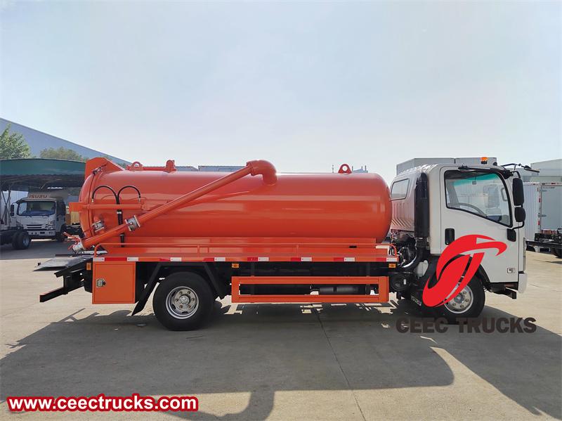 Isuzu KV600 vacuum pump tanker truck