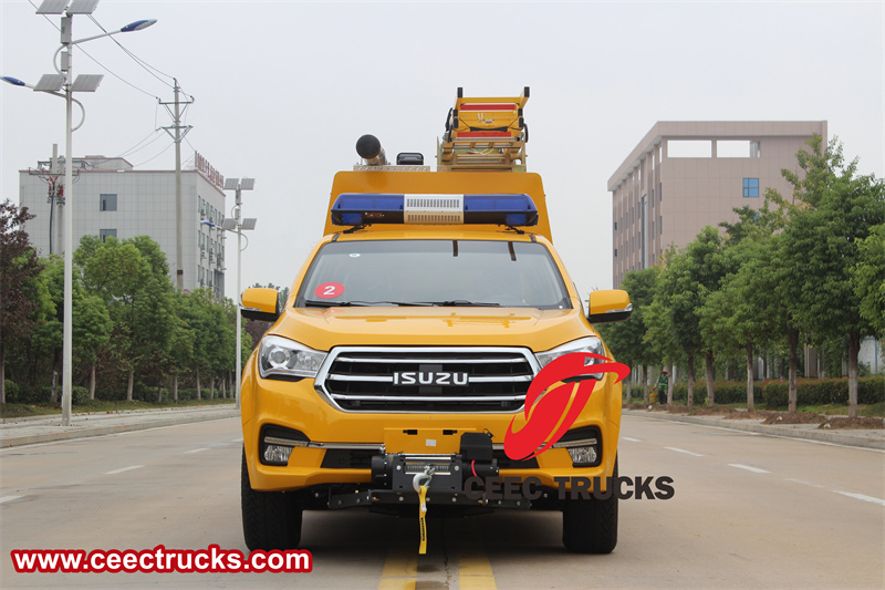 Isuzu 4x4 Pickup Tool Truck