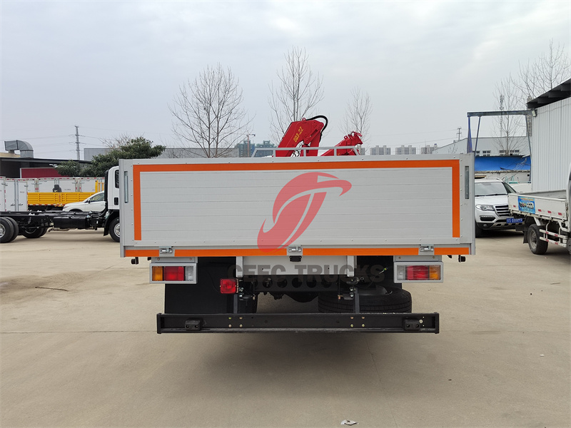 ISUZU 700P knuckle boom truck crane