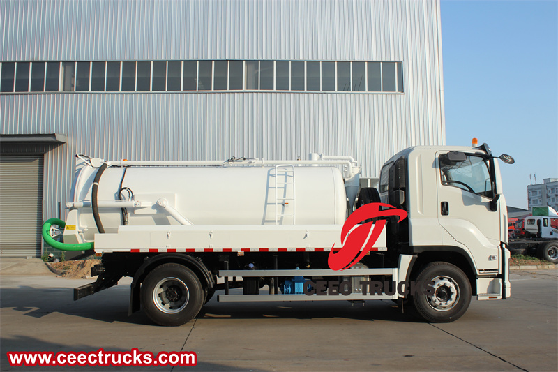 Isuzu new FVR 4x2 vacuum tank truck