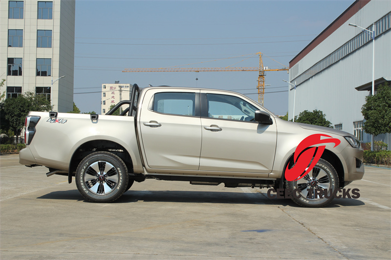 Isuzu T30 4x4 pick up truck