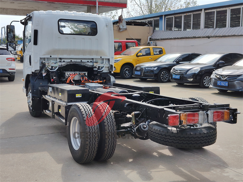 Isuzu electricity EV cargo truck chassis