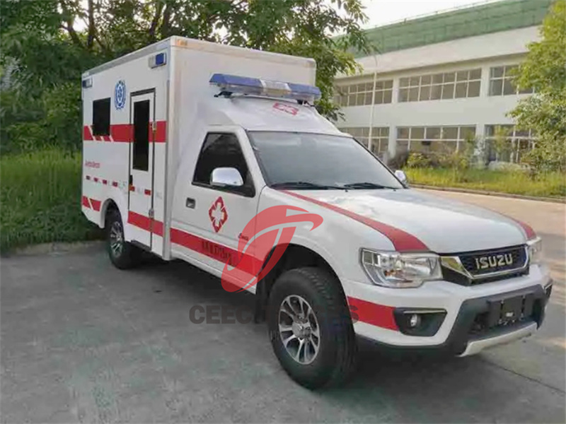 ISUZU pick-up 4x4 ambulance