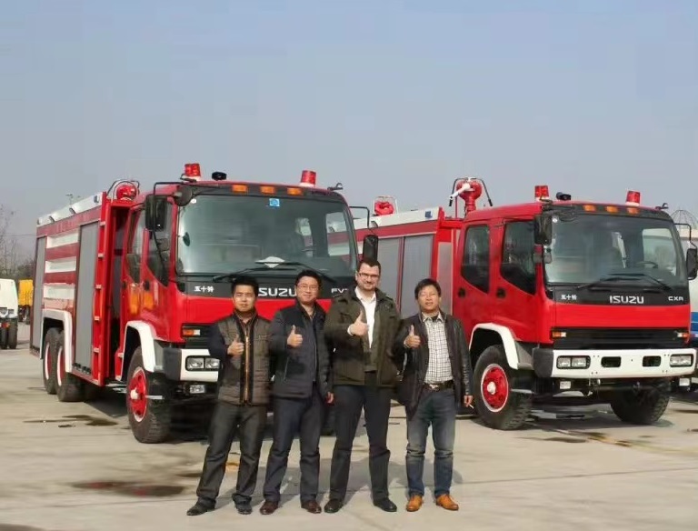 isuzu fire fighting truck