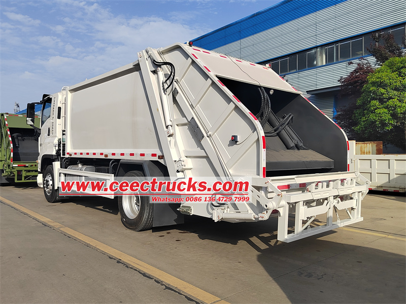 Isuzu new FVR 4x2 garbage compactor truck