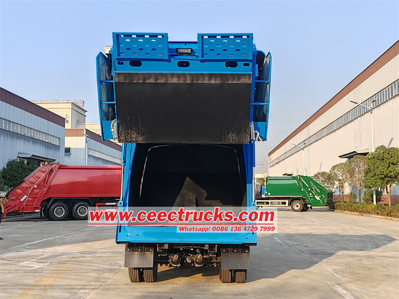 Isuzu 600P 8cbm garbage compactor truck