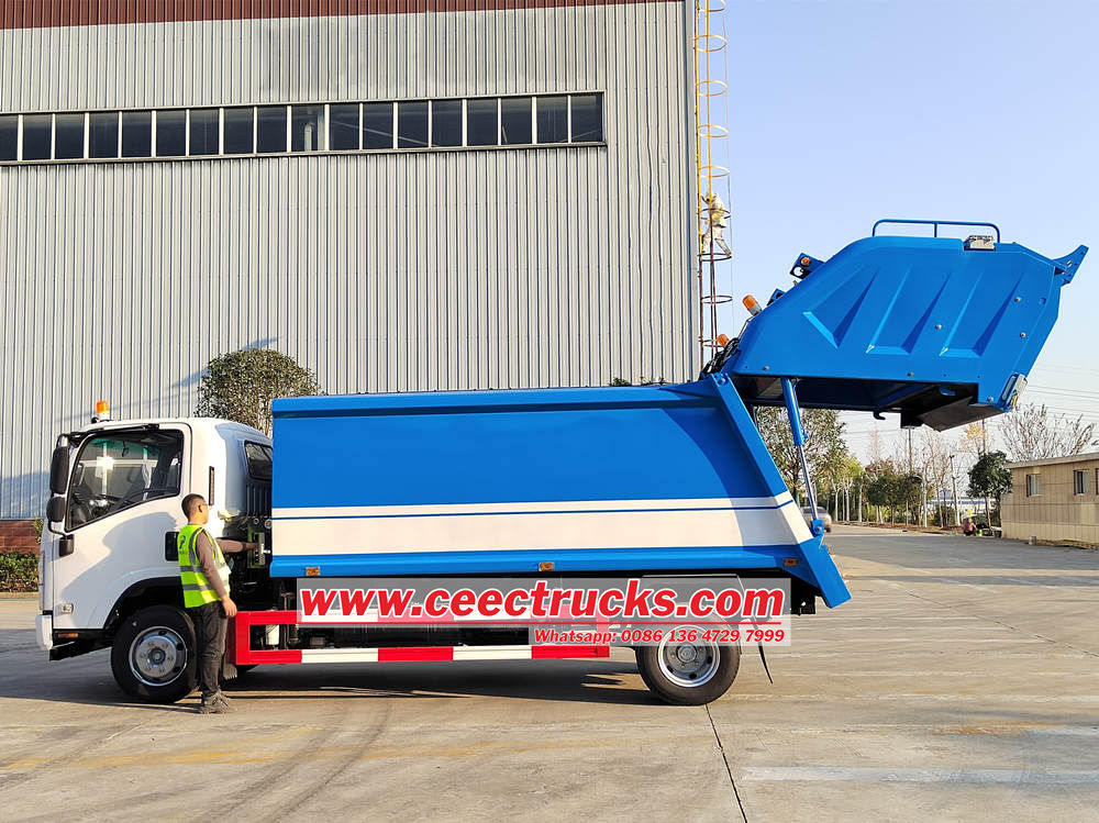 Isuzu garbage disposal truck