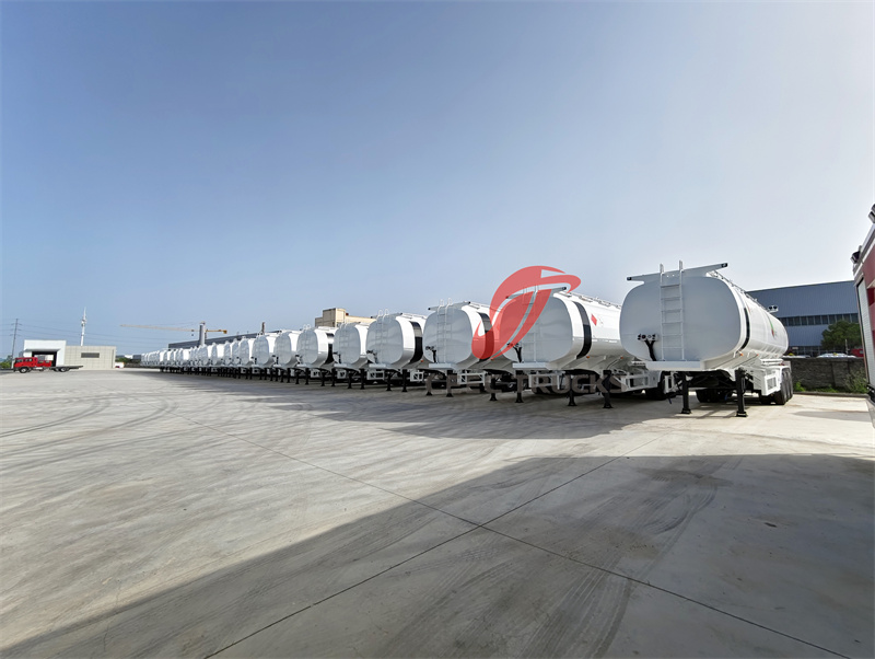 mobile 40000L fuel tank semi-trailer 