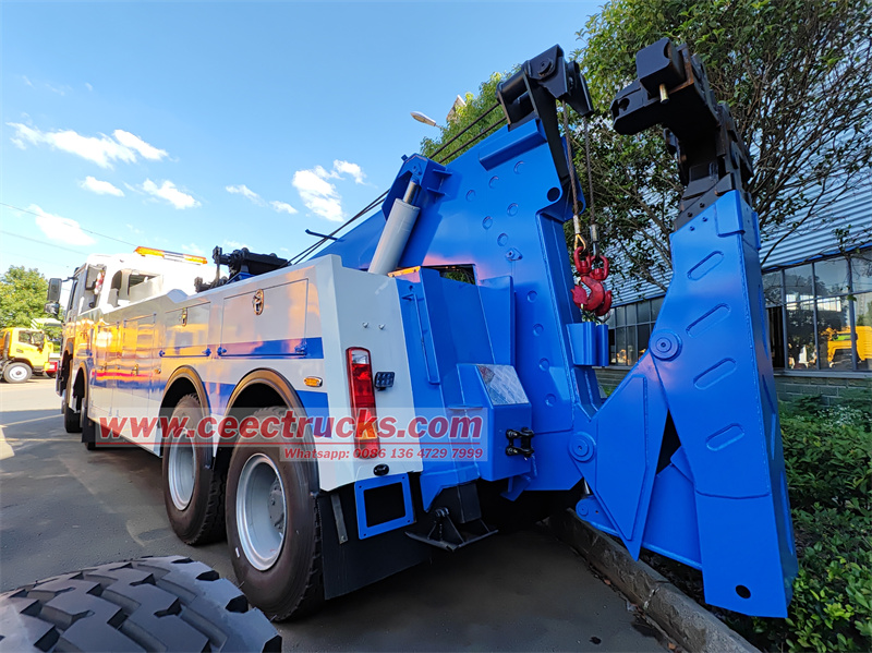 Sinotruk HOWO 8X4 Recovery Truck