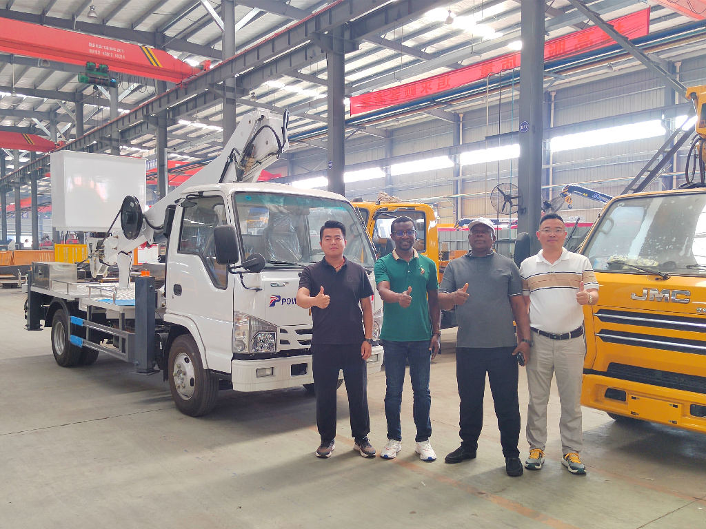 Ethiopia clients visiting for inspection ISUZU 20m manlifter truck