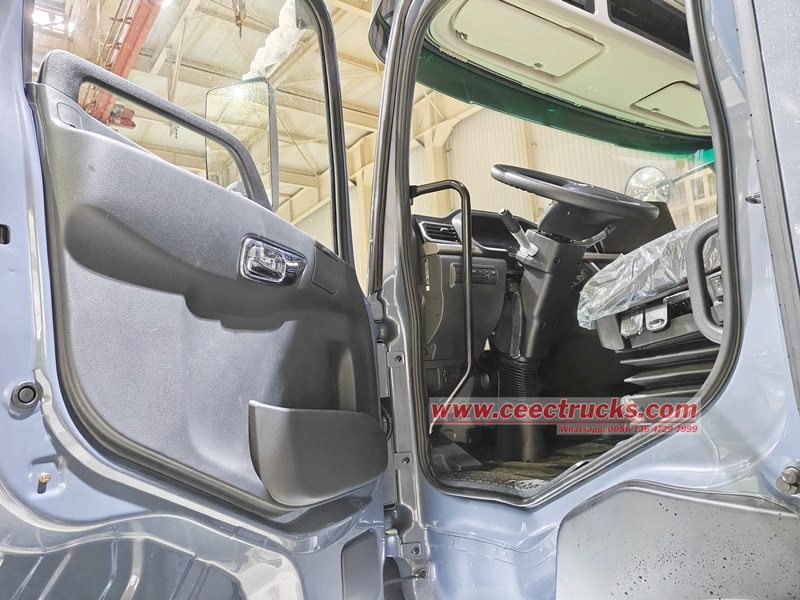 ISUZU EV Tractor Unit cabin