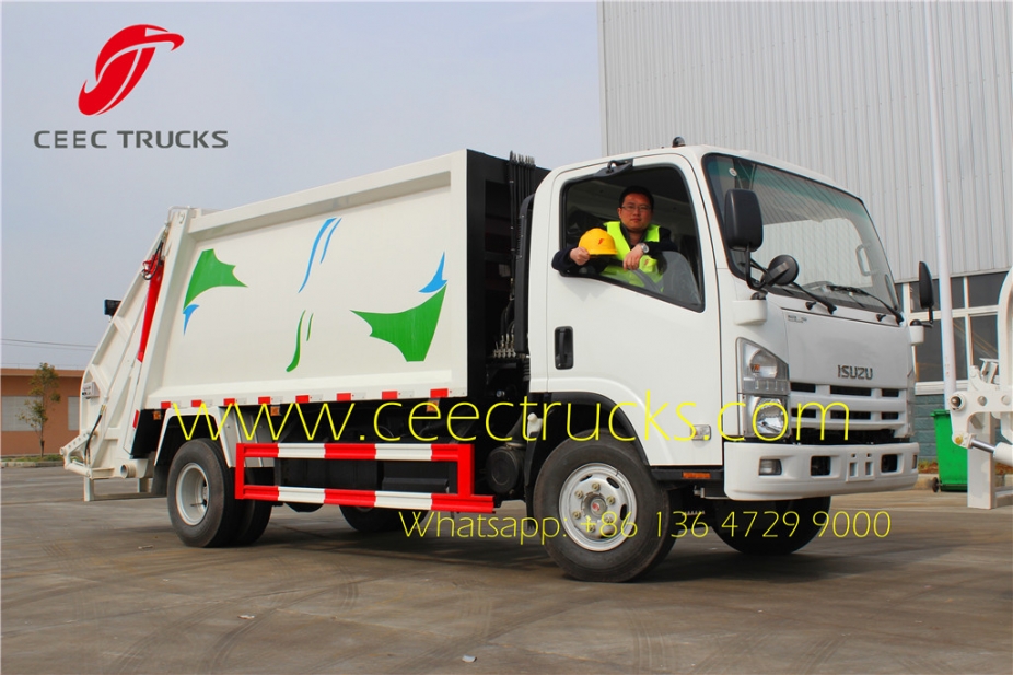 Japanese ISUZU 8 CBM trash compression truck