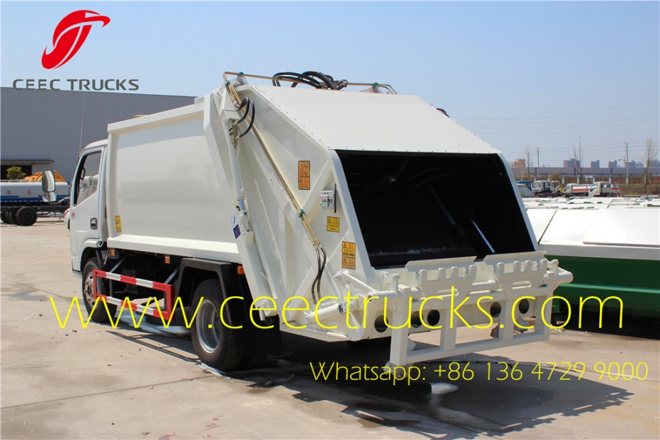 Manufacturer lowest price supply 5 CBM compressed garbage trucks Dongfeng