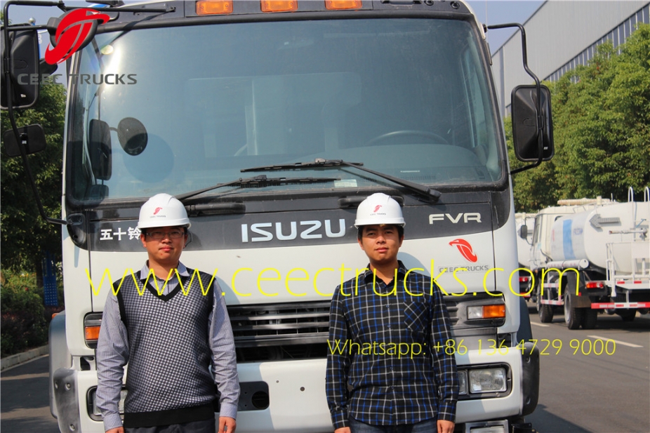 Dominica customer choose ISUZU 12 m³ compactor trucks