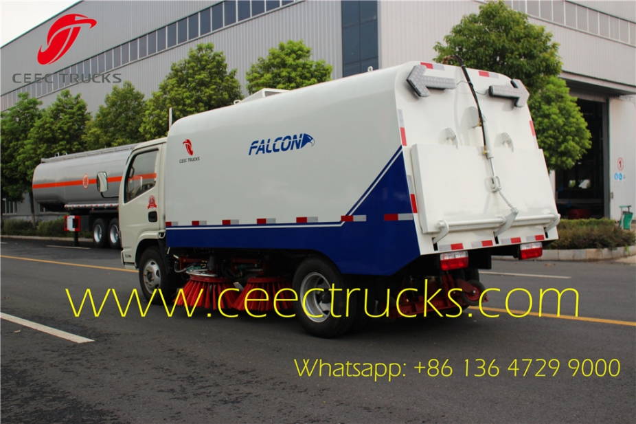 Environmental 4cbm dustbin and 1cbm water tank DONGFENG Mechanical road sweeper