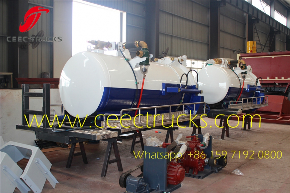 Export model 2000 liters vacuum suction superstructure