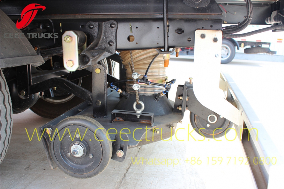 Road sweeper kit rear suction plate running wheel