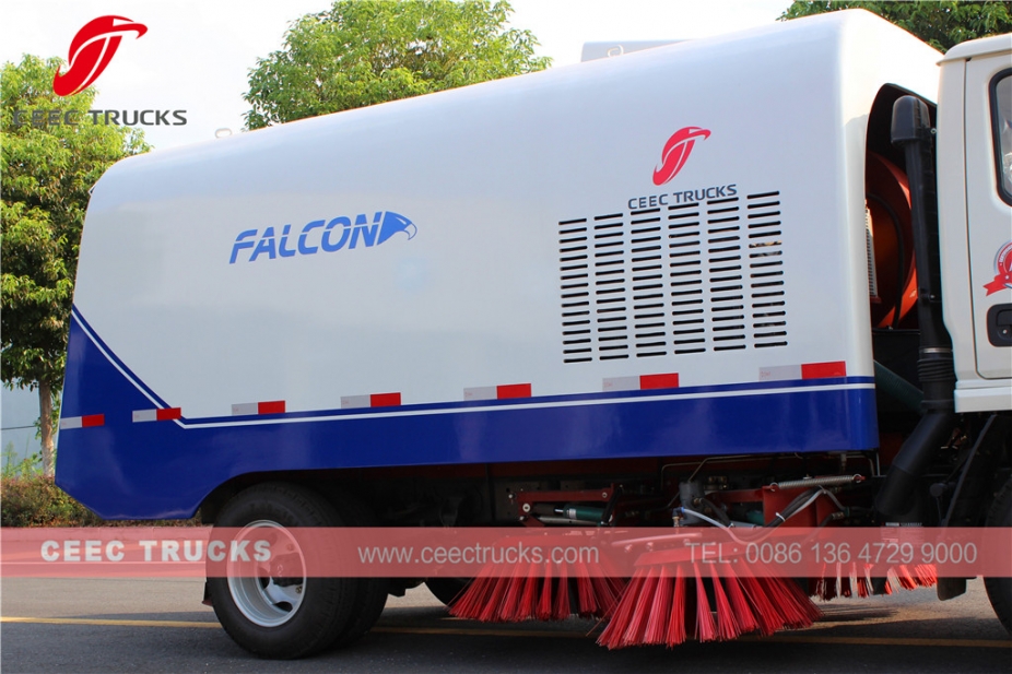 Africa Congo Dongfeng 4000L road sweeper