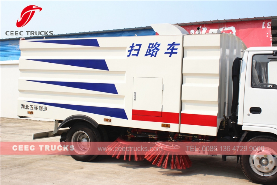 ISUZU 5000L road sweeper truck golden supplier