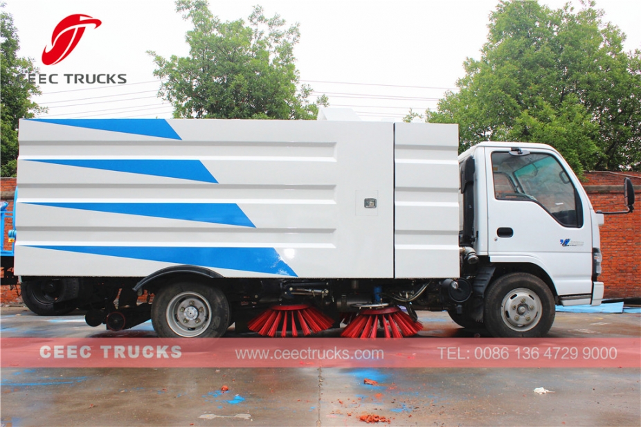 ISUZU 5 CBM road sweeper truck