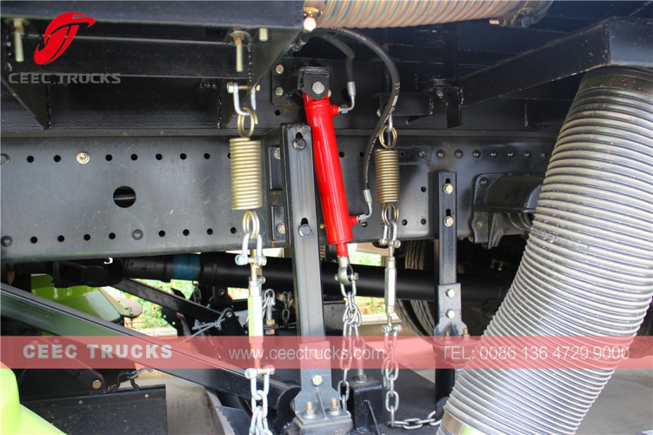 Dongfeng 12.000L Straßenkehrmaschine