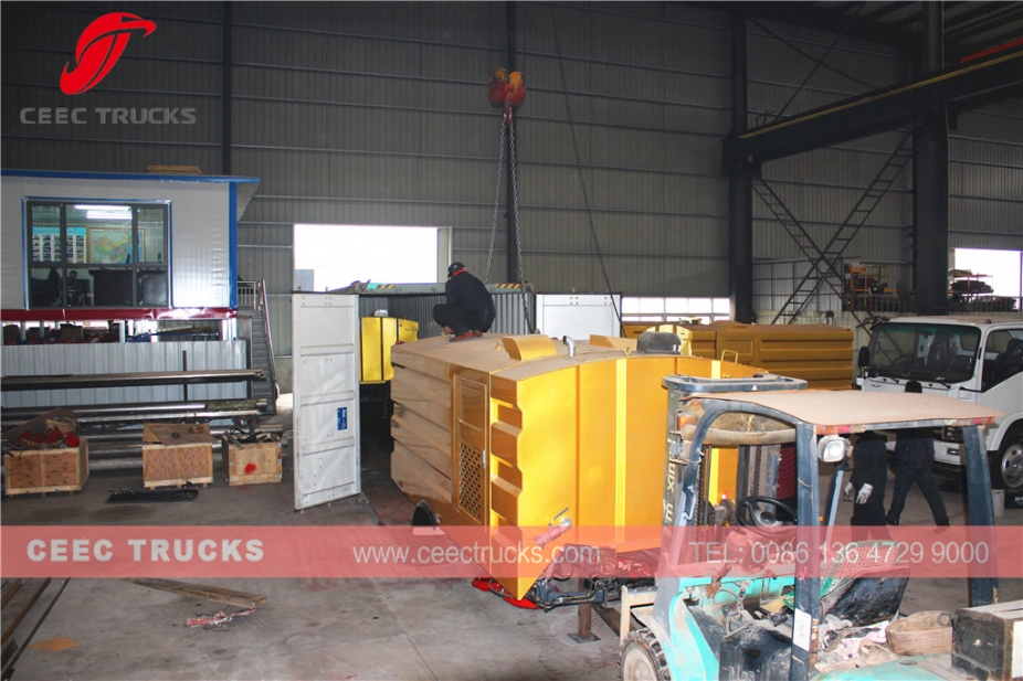 5000L Straßenkehrmaschine Aufbau