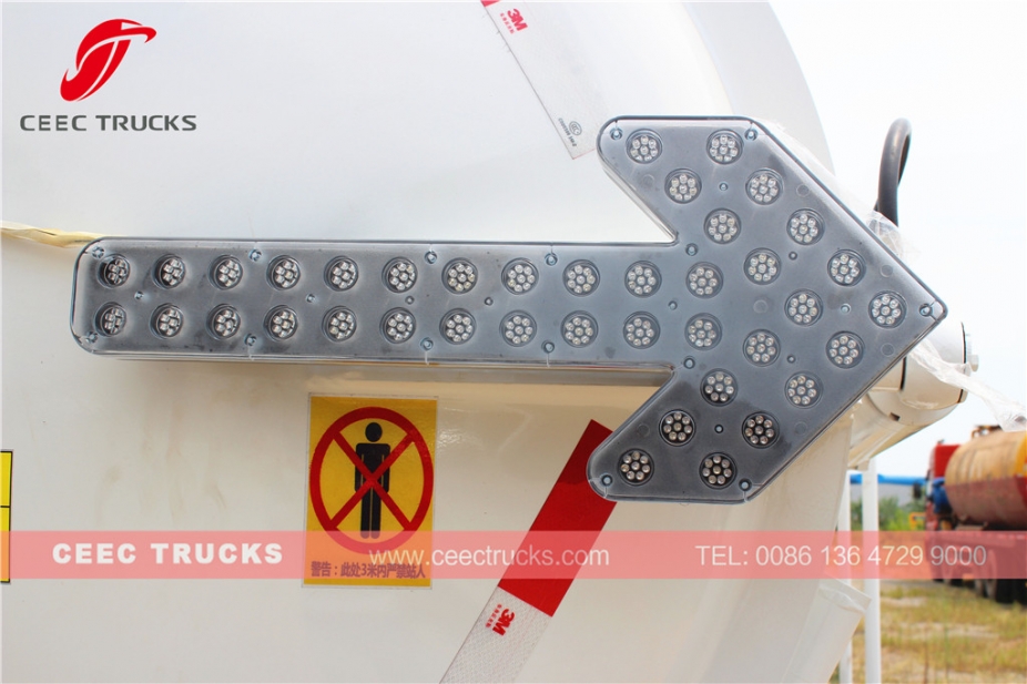 ISUZU 4.000L Küchenmülltankwagen