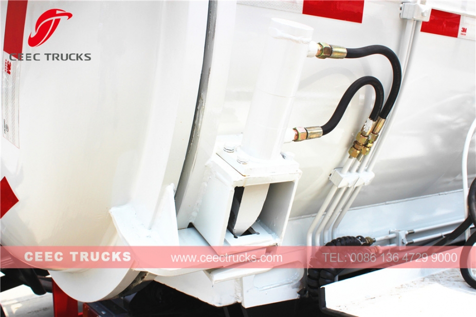 ISUZU 4.000L Küchenmülltankwagen