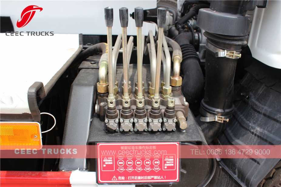 ISUZU 4.000L Küchenmülltankwagen