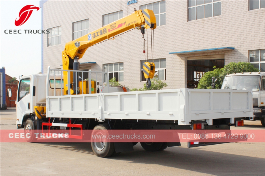 SINOTRUK 5 T truck mounted crane trucks