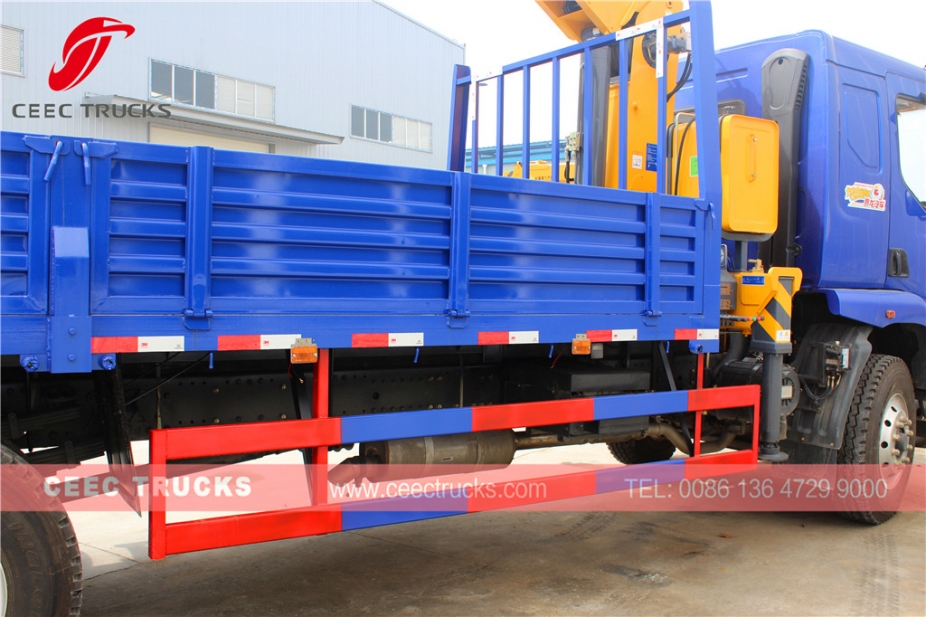 DONGFENG 6.3T boom crane trucks for sale