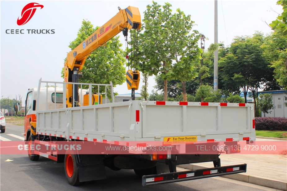 ISUZU 5 T truck mounted crane for sale