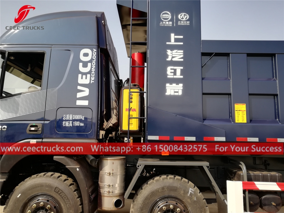 IVECO 8x4 Muldenkipper