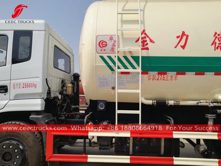 Dongfeng Pulvertransportwagen