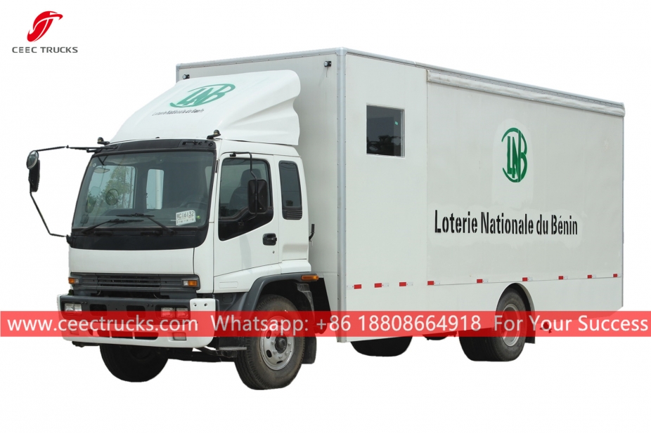 ISUZU FTR Mobiler Bühnenwagen