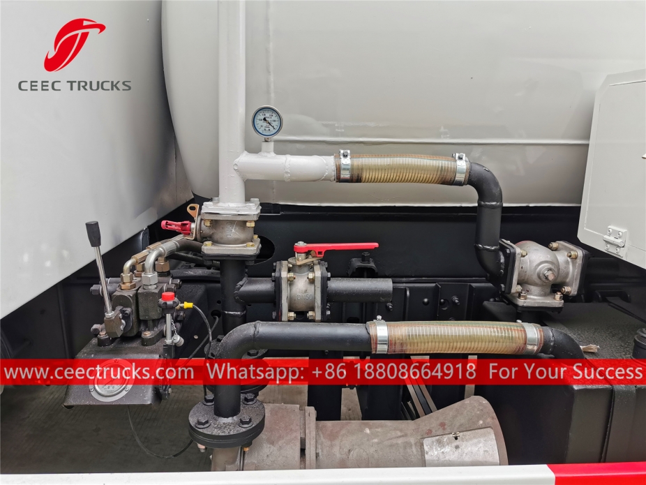 Vakuum-Abwassersaugwagen JAC