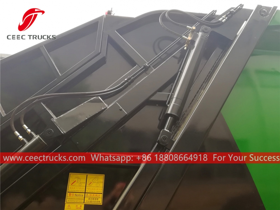 ISUZU GIGA 6*4 Müllverdichter-LKW