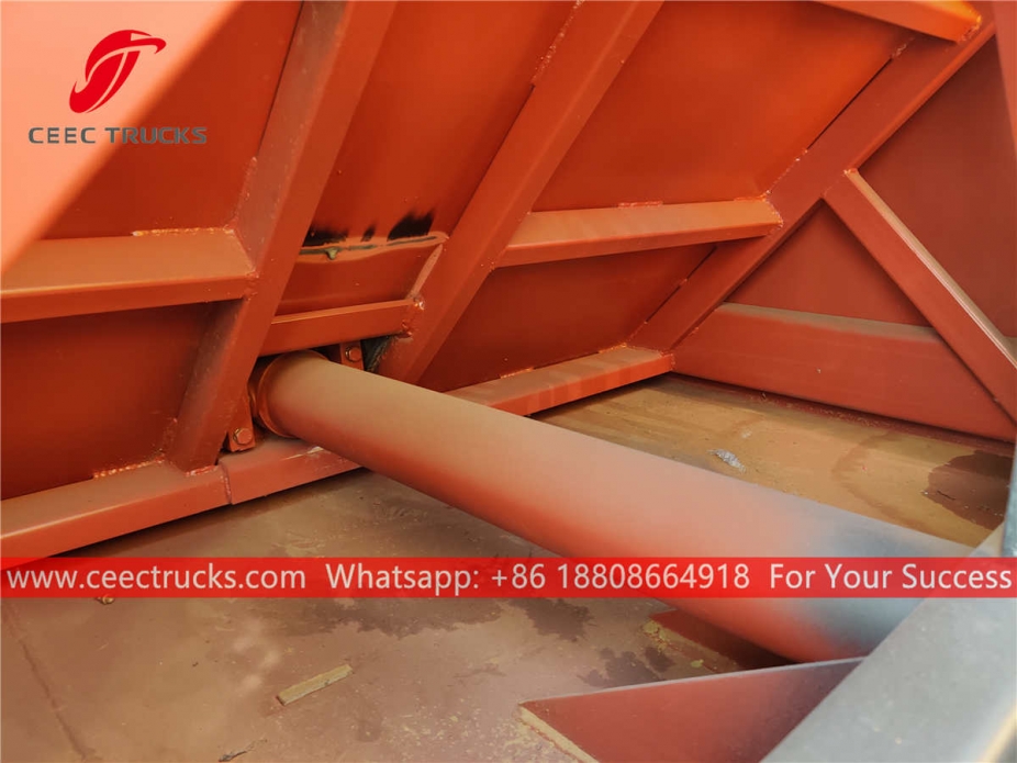 8,000 liters garbage truck compactor body