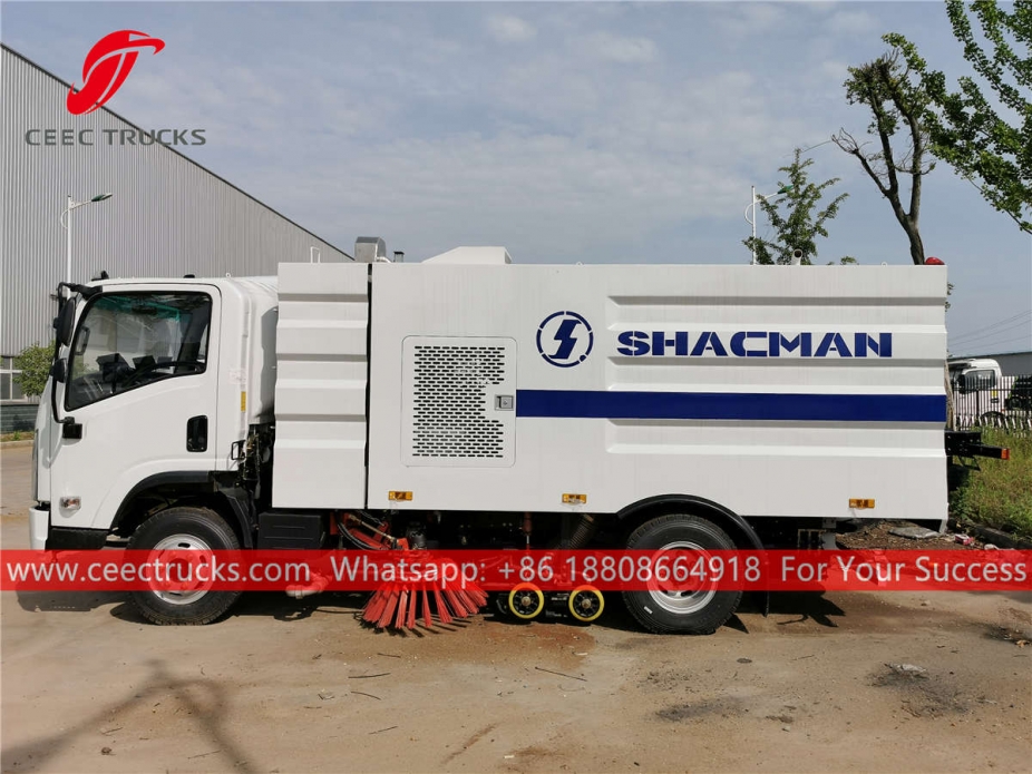 Factory price road cleaner truck