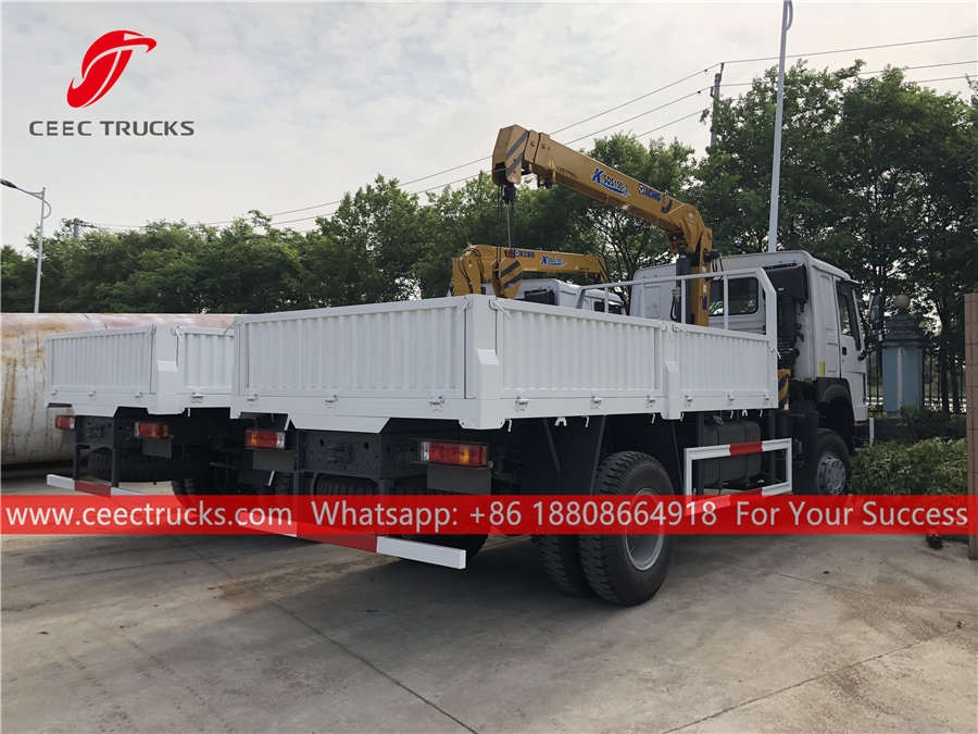 HOWO all wheel drive truck mounted XCMG crane