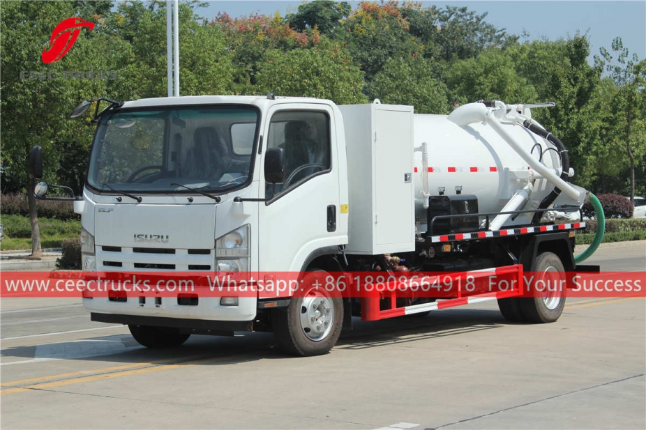 ISUZU 6 wheeler sewer suction truck