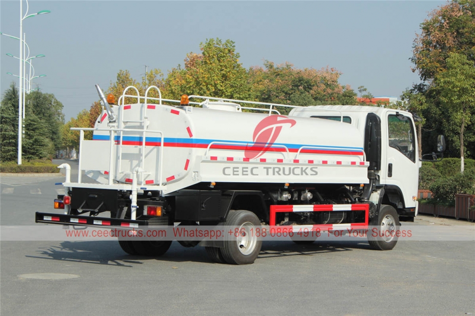 ISUZU 4×4 water sprinkler truck