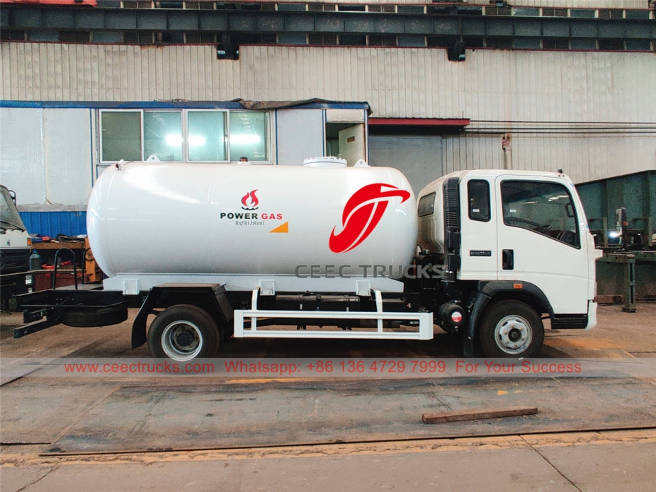 HOWO LPG refueling truck