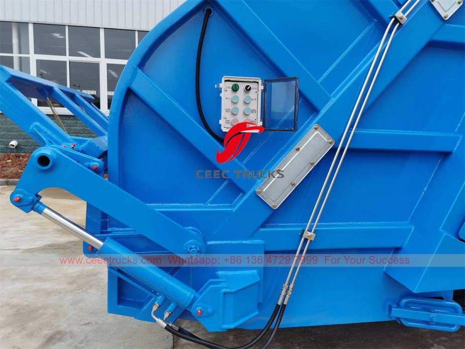 Dongfeng 4×2 waste compactor