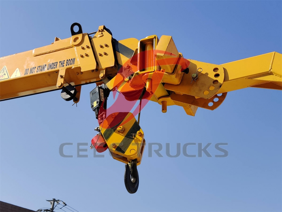 FOTON RHD Crane truck