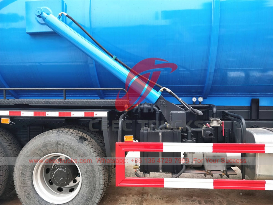 Brand new HOWO 10 wheeler vacuum sewage truck at best price