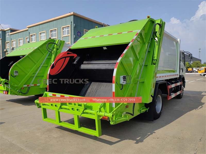 SINOTRUK compactor garbage 8cbm bin lorry for sale