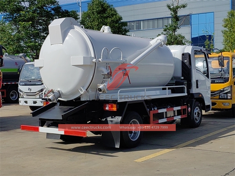 HOWO 4×2 left hand drive sewage suction truck made in China