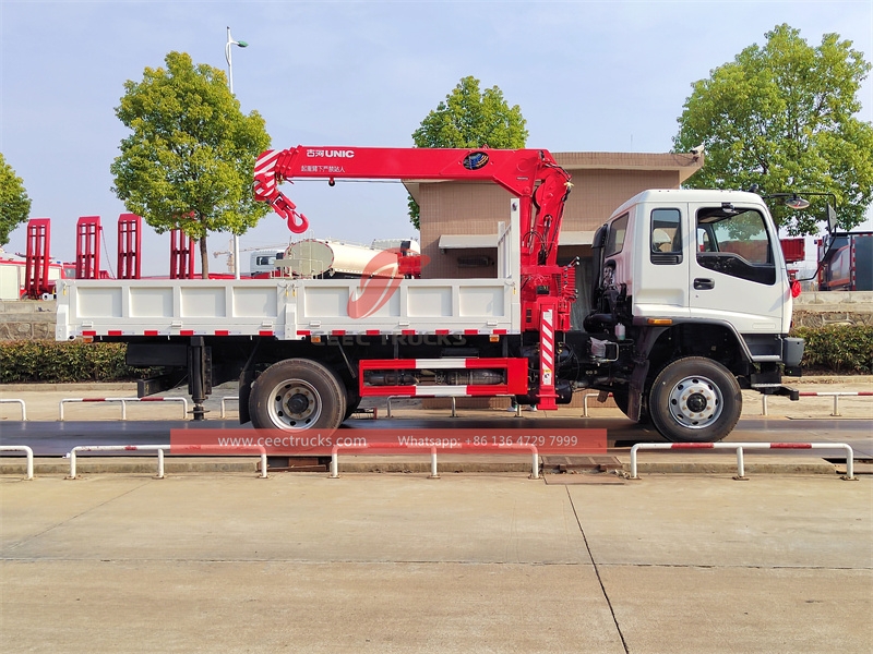 ISUZU FVR 4×4 Truck Mounted Crane UNIC 8 tons with factory direct sale